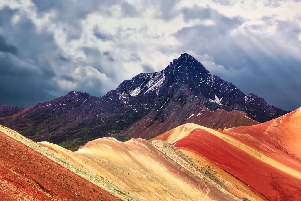 Vinicunca mountain